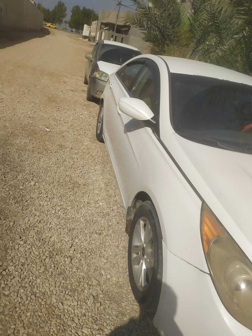 سوناتا13امريكيه  محرك2400 رقم بغداد انكليزي حادثها خلفي طفيف كما مبين بالسونار المرفقجاهزه مجهزه مال جناي. تخم تاير  وباتري  ودوشمه  وكير ومحرك  بحاله ممتازه جدا. *********** السياره في بابل .
