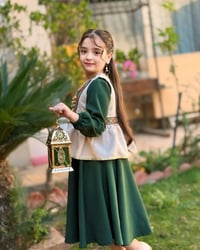 فستان ترند • ١١-١٣ سنة • توصيل محافظات