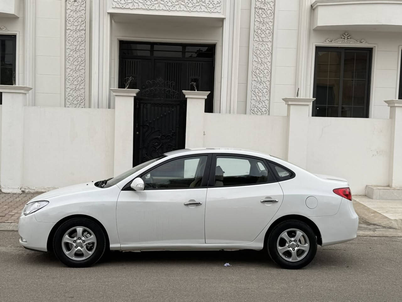 سيارة النترا وارد خليجي 2010 
سنويه وارقام جددت بااسمنه تحويل مباشر سياره جاهزه من كل نواحي كير محرك كهربائيات كلها على وضع سركة بيها مكانات صبغ ابيعلك حزام مكاني صويره سعر 107 
***********
