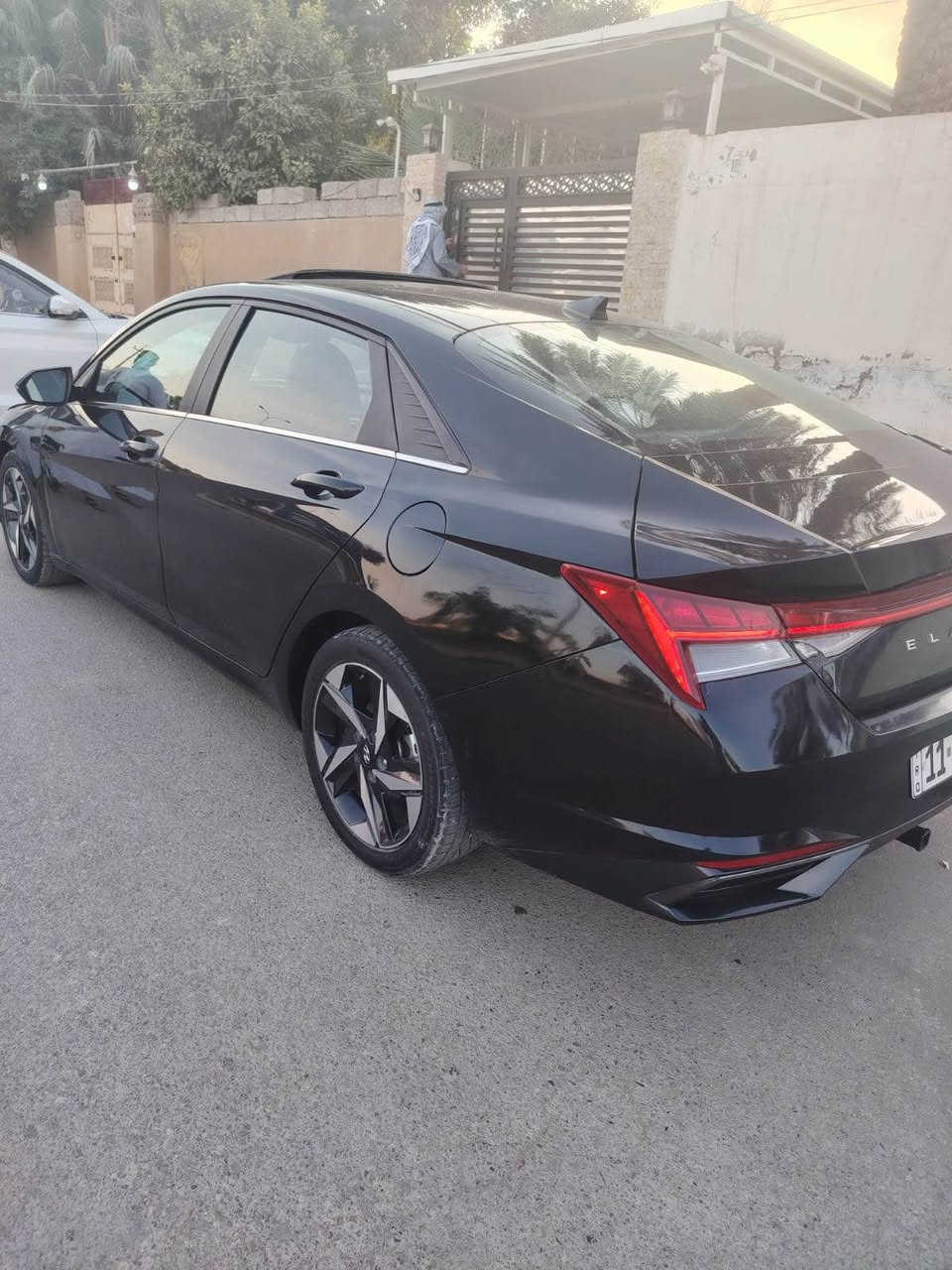 السلام عليكم 
النترا موديل 2023 اللون اسود 
مواصفات لمتدد فول للاخير 
تخم تاير السيارة جديده خير من الله بيها حادث من امريكا جاملغ خلفي وجاملغ امامي وشويه من البنيد  بدون دواخل وبدون ايرباكات 
والسونار مرفق مع الصور 
رقم بغداد دولي 
ماشيه 63
المكان ديالى بعقوبة السعر 148 وبيها مجال بسيط 
للاستفسار ‭0770 245 9870‬ بعقوبة, ديالى
