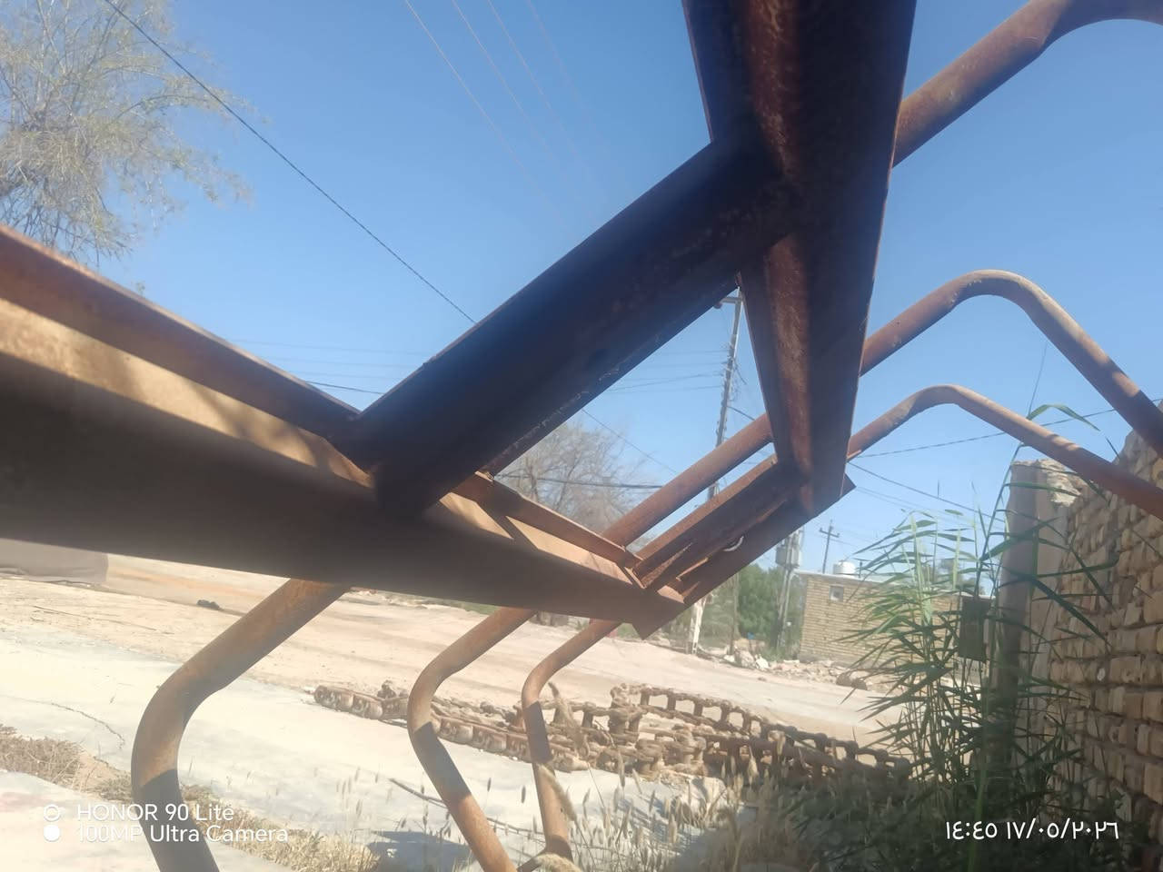 قاعده سبيرات مقطوره جديده بمعنه الكلمه شغل النجف حديد ثقيل مكانها النجف اتصل وتدلل ***********
