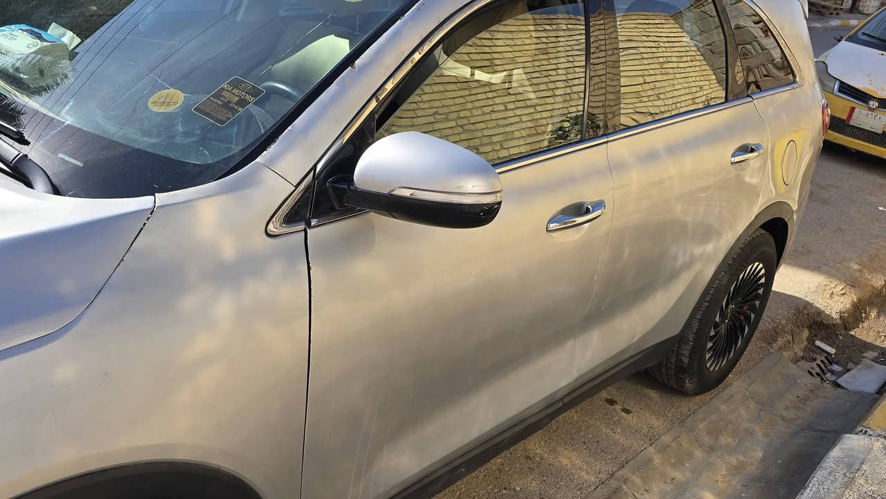 السلام عليكم
سورنتو  2020 

7  راكب 

2400   /  4 سلندر

رقم بصره دولي 

بإسمي 

السعر 17000 $
***********
***********
