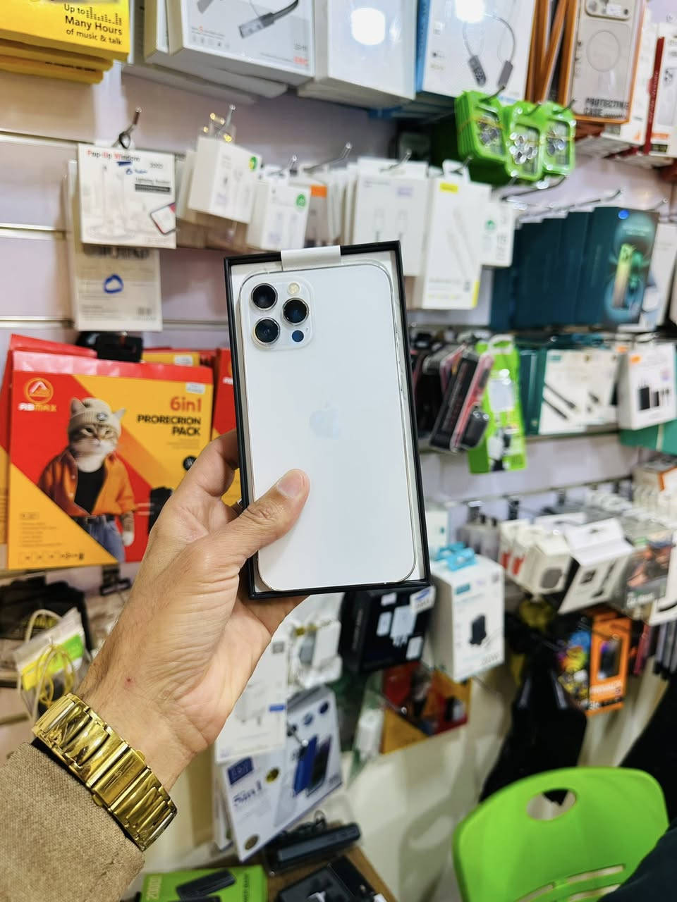 #متابعة للحساب + مشاركة اخوان ♥️✅
📍13 برو ماكس تك خط 256 
        نضافة فول _ قسط شهري 63 وبدون مقدمة ✅

📍14 برو ماكس دبل خط 256
     نضافة عالية _قسط شهري 80 وبدون مقدم ✅

📍14 برو ماكس تك خط 256 
     نضافة عالية بطارية 77 _ قسط شهري 70 وبدون مقدم ✅
📍12 برو ماكس دبل خط 256 
       نضافة عالية _ قسط شهري 50 وبدون مقدمه ✅

______عنوانا 👇👇👇👇_______

 الشرقاط اسديرة وسطى الفياض مجاور عيادة صالح النجم 
***********
