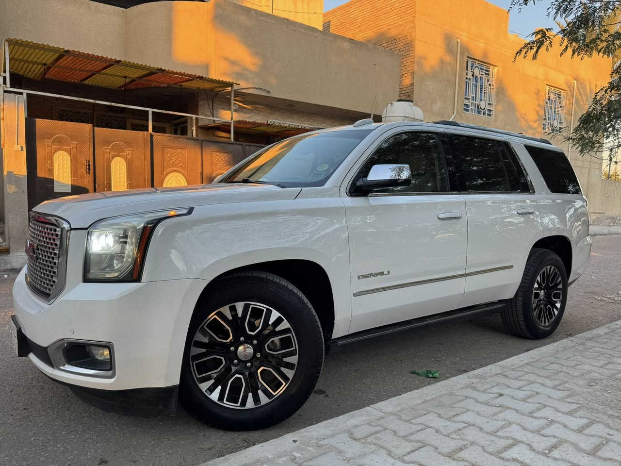 جمسي يوكن دينالي 2015 شركة المنصوركفاله عامه فول مواصفات السعر ٣٢٠ $ مكاني كربلاء للاستفسار***********
