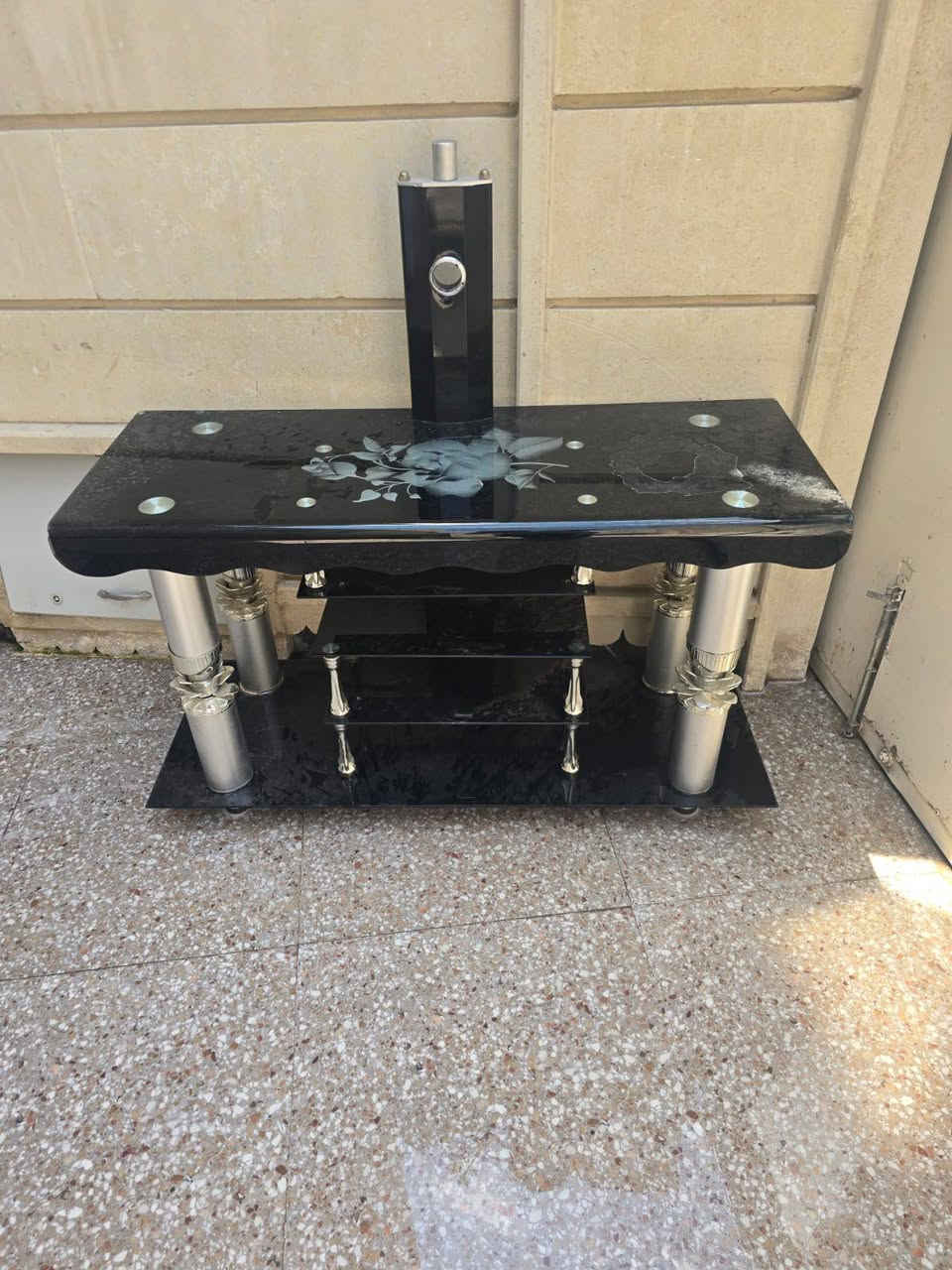 متاح ميز تلفزيون للبيع شرط نظيف جدا


**إذا كنت صاحب هذا الإعلان وتريد حذفه لأي سبب، رجاءا أرسل رسالة إلى الدعم الفني**