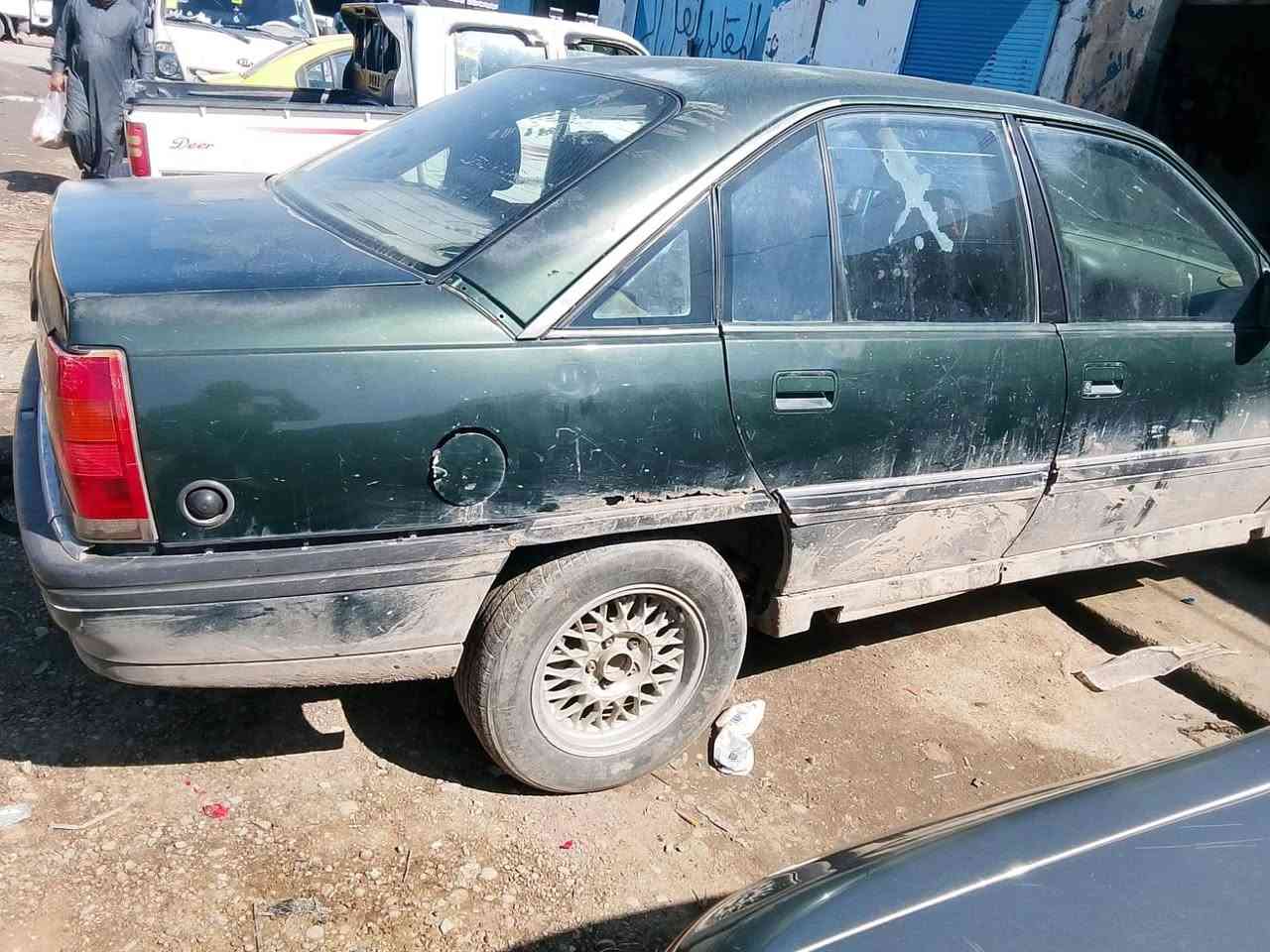 اوميكه البيع 
نقدا  و ترهم ترتيب 
بيها كابونه بانزين  شرط تحويل سياره حلو مال جناي
***********
***********
