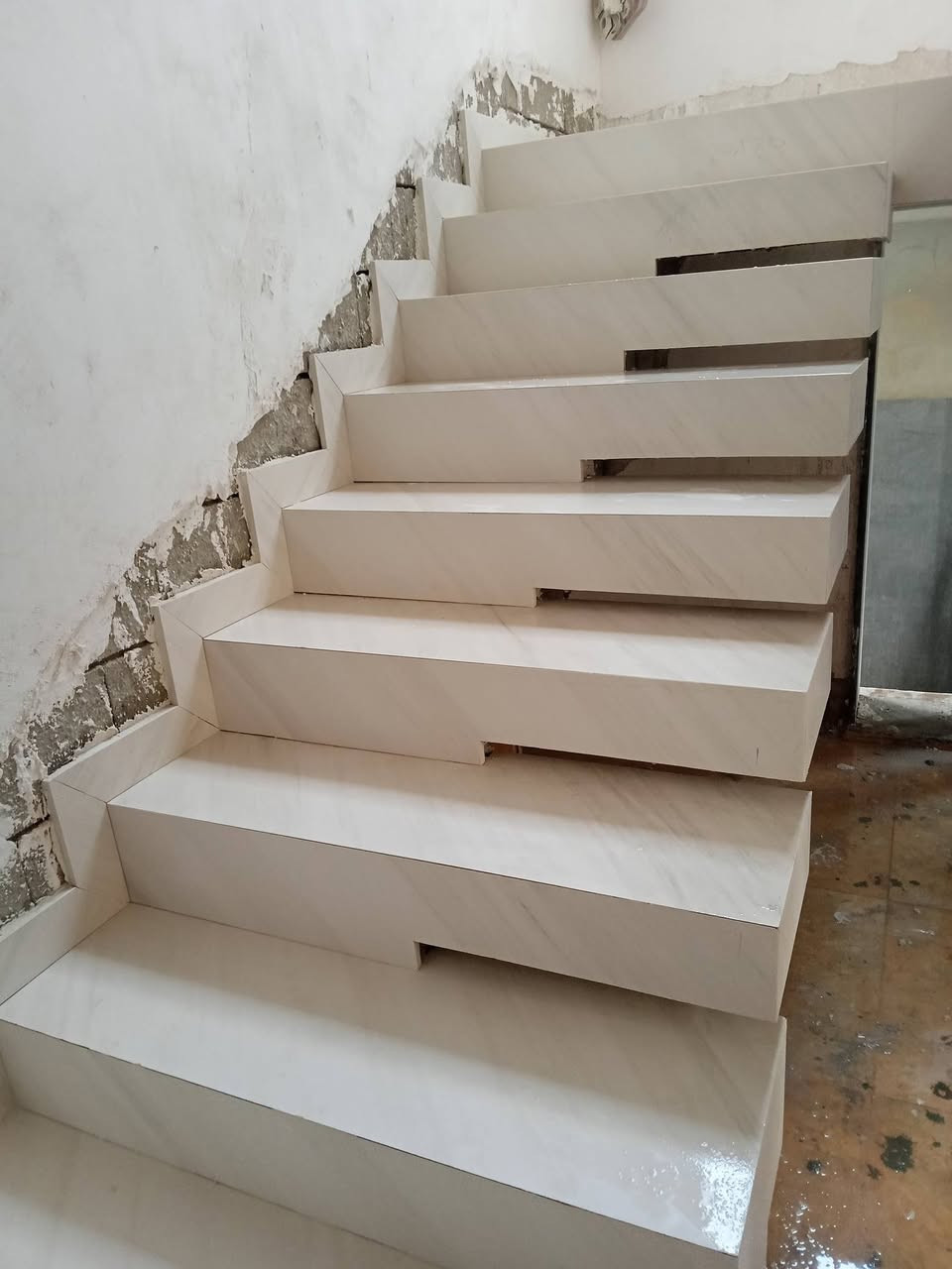 عمل ارضيات كاشي بورسلين شغل شرط للتواصل اكتب تم واني اجيك خاص ***********
