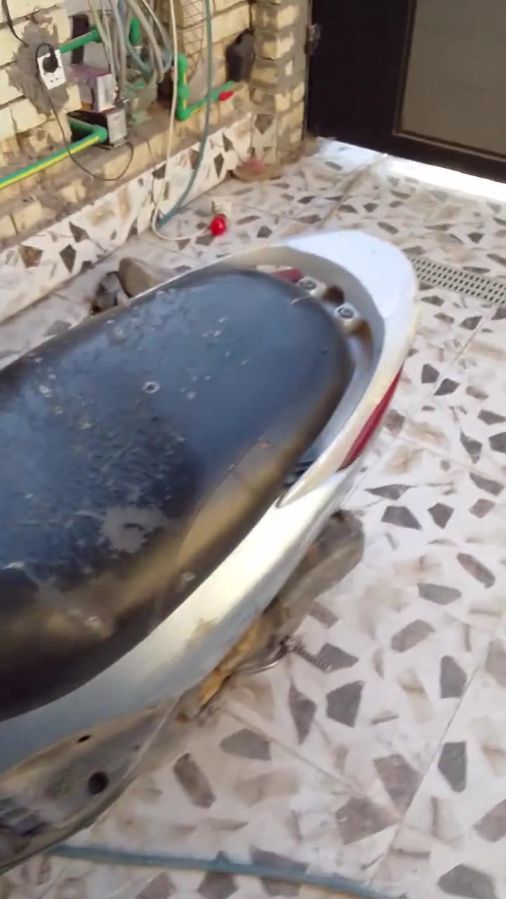 ابريز مجفته جديد صار سبوع محتاجه ترتيب يعني كلج وكفرات الدراجه شغاله اتشغل وتطلع وين متريد عنواني البياع تقاطع درويش السيديه الثانيه سعرها 400 مجال حك الجيه 
***********
