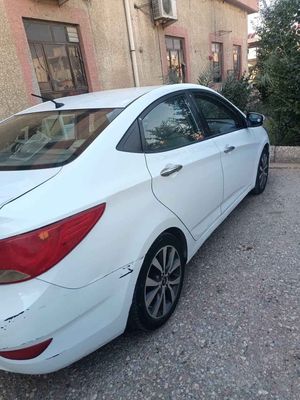 السلام عليكم
اكسنت للبيع محرك 1600 رقم ذي قار 
كير ومكينه مكفول 
موديل 16 
تبريد تدفئه شغال 
فتحة سقف 
شاشه وكامره 
5 ويل كب 
اشاير بالمري
سونار موجود 
السعر 98 وبيه مجال 
العنوان الناصريه صالحيه 
***********
