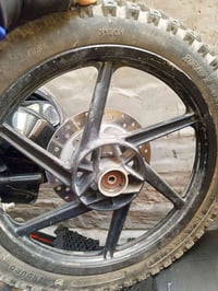 أمامي بوكسر • ٢٣ • أصلي