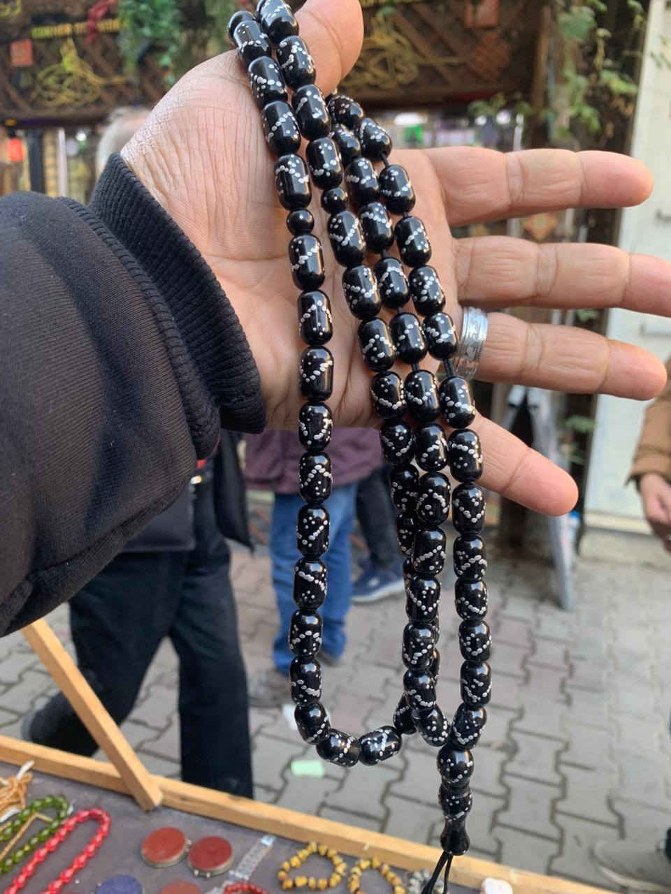 سباح للبيع قديمه بها كهرباء وبيها يسر وبيها عظم عاج وبيها سندلوس الماني العنوان بغداد مدينه الصدر رقم الهاتف*********** السعر خاص بغداد, العراق
