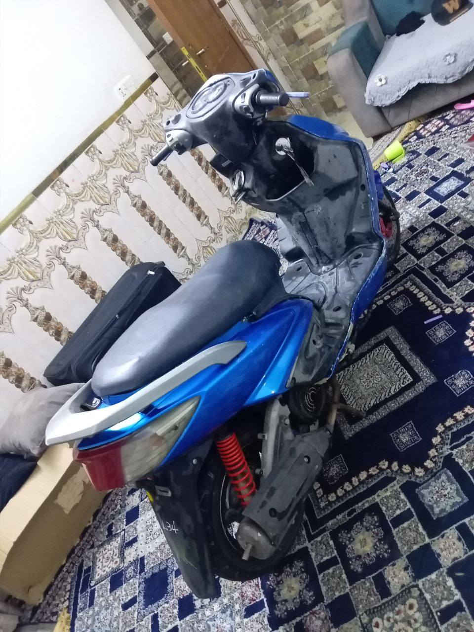 سلام عليكم شباب سكنس فحل ياباني نفخ للبيع الدراجه كامله مكمله من كهربائيات من ضفيره من كلشي مكمله كابريتر اصلي جديد مكينه ما مفتوحه بلاديه كلجات طيران العطل مالهة فقط ولفات السعر 450الف وبيه مجال للطيبين رقمي *********** رجاء اذا مو شراي لاتعبني ❤
