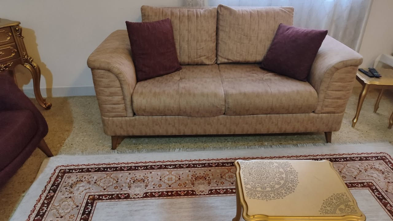 تخم عشر مقاعد شركة ديفان تكمه


**إذا كنت صاحب هذا الإعلان وتريد حذفه لأي سبب، رجاءا أرسل رسالة إلى الدعم الفني**