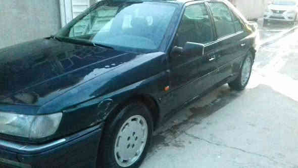 السلام عليكم للبيع بيجو 605 موديل 92 رقم الماني سنويه الى 28 بسمي ابيع تحويل فقط اللون زيتوني طخم تايرات وباتري جدد وجامات الامامي كهرب الاستيرن بور + ويل كب / السعر 30 $ باقي التفاصيل الاتصال ***********
