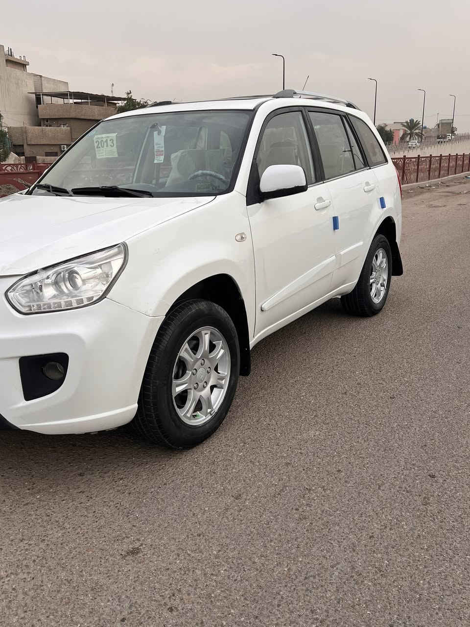 السلام عليكم تيكو للبيع ال 2013 مكان السياره بغداد الشعب ماشيه 90 مكفوله بدون صبغ السعر 63 رقم الهاتف ***********
