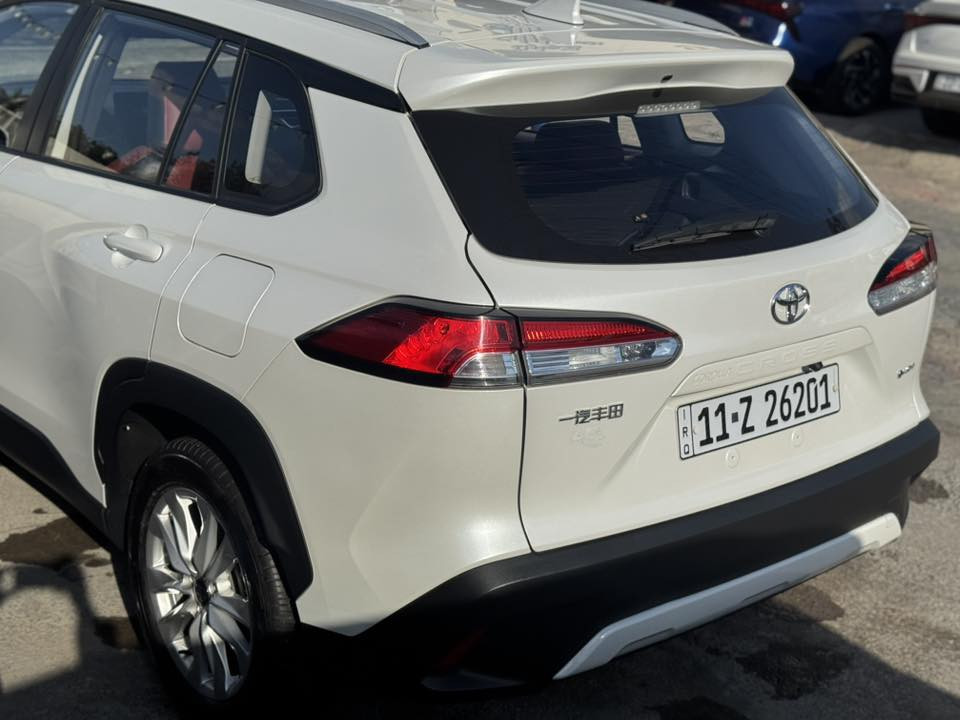 السلام عليكم
كورلا كروز 2024 ماشية 10 الاف 
اخذتها زيرو السيارة بسمي 
مكفولة كفالة عامة
داخل احمر 
رادار امامي
قيادة ذاتية 
تحديد مسار 
كشن كهرباء
فتحة سقف
سبايدرات قمارة
مكينه 2000
مكاني بغداد البنوك 
الارضيات وكل غراض الشركة ممستعملهن 
كلش جديدة السيارة ومحافظ عليها 
***********
