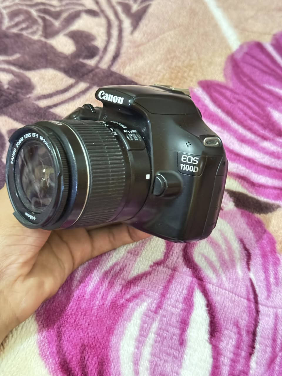 � للبيع: كاميرا Canon 1100D

* كاميرا كانون 1100D بحالة جيدة
* بطارية أصلية
* شاحن أصلي
* ذاكرة (Memory Card) سعة 32GB
* ناقل صور يدعم آيفون وType-C

💰 السعر: 260 ألف 

📩 للاستفسار والمراسلة عبر واتساب:
***********
