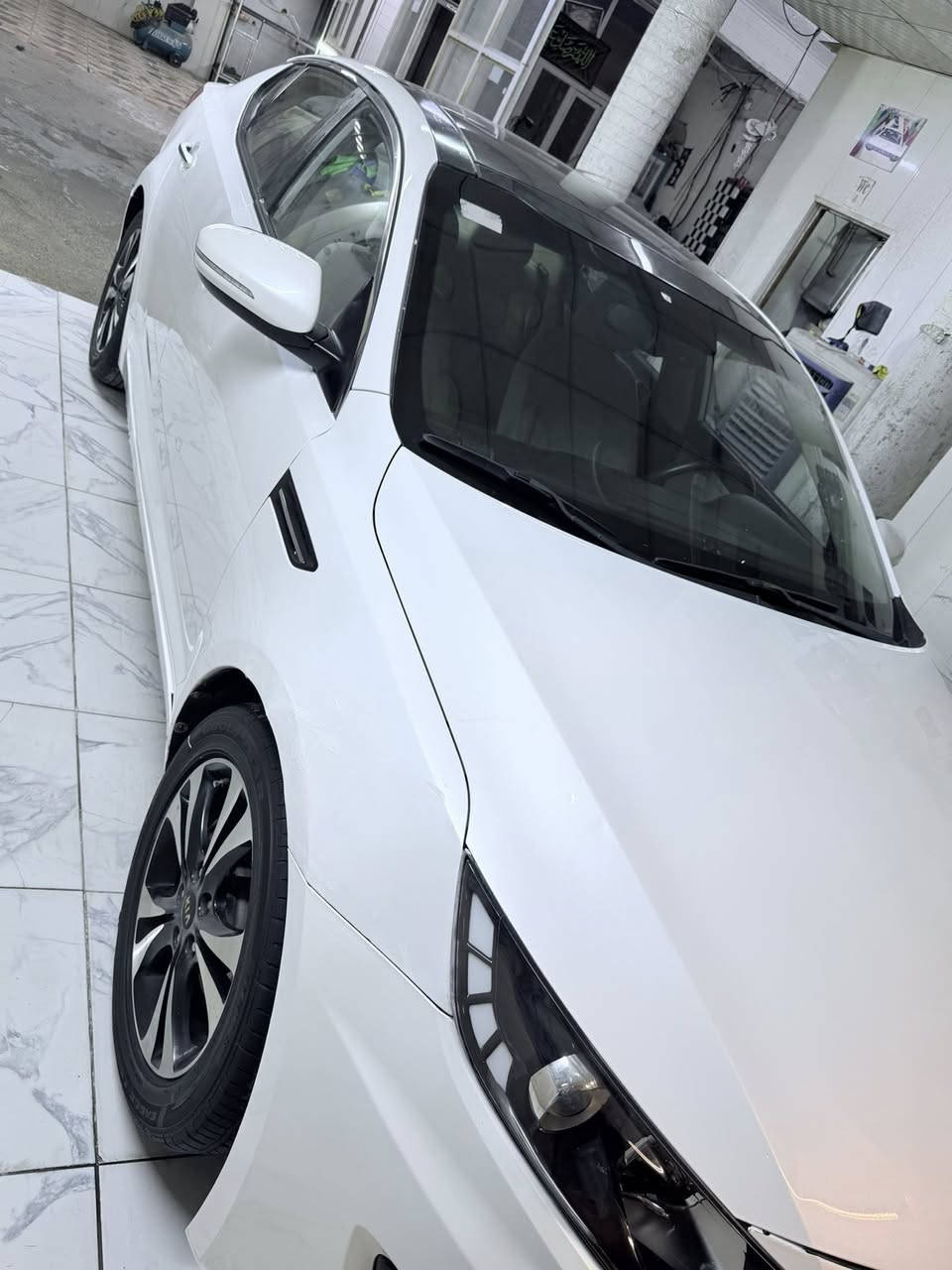 اوبتيما موديل 2011 خليجي رقم اربيل تحويل او وكاله 

محرك 2400 دوش

كشنات ذاكره 

كشنات كهرباء 

شفتات ستيرن 

گير 6نمر 

اشارة بل مري 

مري شفط 

كامرة خلفية

حساسات 

شاشة
وبعد بيهه هواي مواصفات 
تخم تايرات 
حدادية. جديدة 
كير ومحرك وتبريد كفالة
بيهه بارد بالجاملغ الامامي الايمن
وصبغ بالباب الامامي الايسر 
ورصعات بالبنيد والقبق الصندوق 
السعر (112)وبية مجال بسيط جدا 
مكان سيارة النجف الاشرف
 رقم الهاتف ***********
