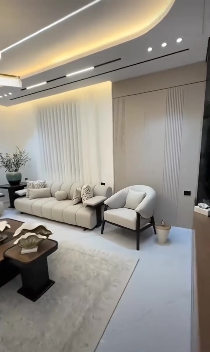 ✨شغل ديكور مرتب وناعم ✨

تنفيذ ديكورات سقف حديثة
وشغل بدقة وترتيب 👌
مع سحبات بسيطة بالجدران تعطي فخامة هادئة
وشيبورد بأفكار عصرية تناسب كل الأذواق 🤍

إذا تريد لمسة تغير شكل البيت بالكامل
إحنا نهتم بالتفاصيل من البداية للنهاية ✨

📍 شغل نظيف • أسعار مناسبة • تنفيذ حسب الطلب
📩 للاستفسار والمعلومات راسلنا خاص او ع الرفم ***********
