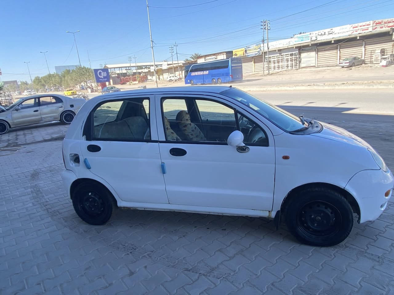 كيو كيو 2012  ً
بيه رشات صبغ 

الحداديه الكدام تعبانه بيه بدايت تبخير مابيه تنقيص 

الرقم جديد كربلاء السنويه ال 30 ستوه داخله هزه  (مكان السياره النجف )***********        (٢٣)
