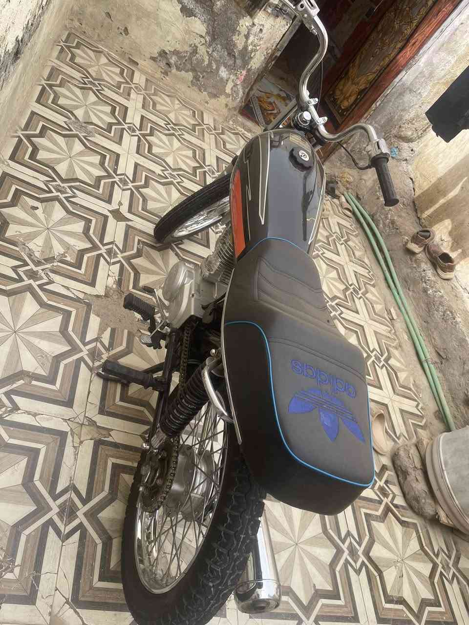 كلك البيع مكان ناصريه مركز سعر ٥٥٠ وبيه مجال شراي بس شراي يجي  مفتوحه ولفات تعميره ٢٥ محرك ٢٤


**إذا كنت صاحب هذا الإعلان وتريد حذفه لأي سبب، رجاءا أرسل رسالة إلى الدعم الفني**