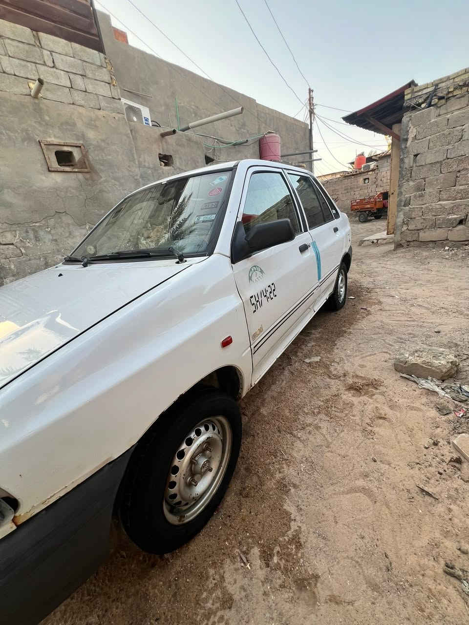 السلام عليكم اخوان سياره سايبا مديل 2011  سنويه 2028 بسمي سياره كير ومحرك بحاله جيده تبريد خير من الله بنسبه لشواصي ماملعوب بيهن ابلاد ما عده الداير الخلفي مبين بصوره ملكوط وكامل يعني سياره ماناقصه شي ترتيب قليل
سعر ٢٥ بيه مجال رقم ***********
