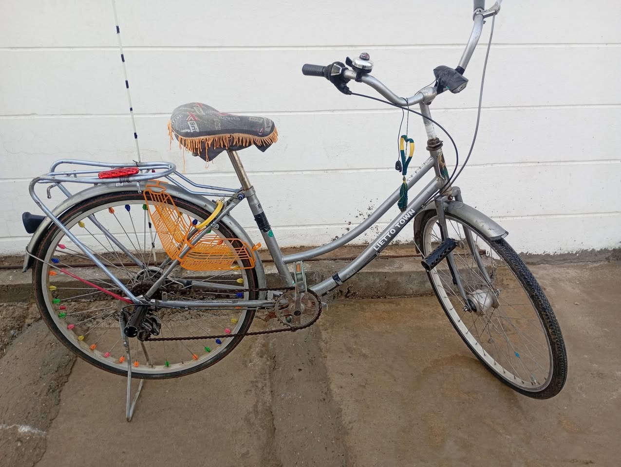 سلام عليكم للبيع بيسكل بط حجم 26 كير بيسكل حيل نضيف اي عطال مابيها سعرها ب 85 بيها مجال اللطيبين بس شباب الي مو شراي لات راسال إلي يريد يراسلني على الخاص


**إذا كنت صاحب هذا الإعلان وتريد حذفه لأي سبب، رجاءا أرسل رسالة إلى الدعم الفني**