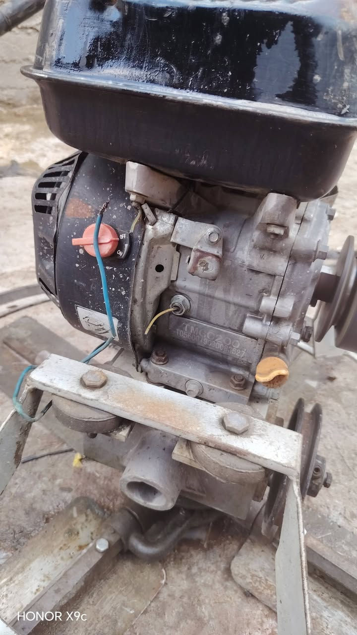 ساقولة بيت الوادي، باب. اول، للبيع السعر ٣٥٠وبيها مجال الموقعها بغداد الشعب الاستفسار *********** السيد
