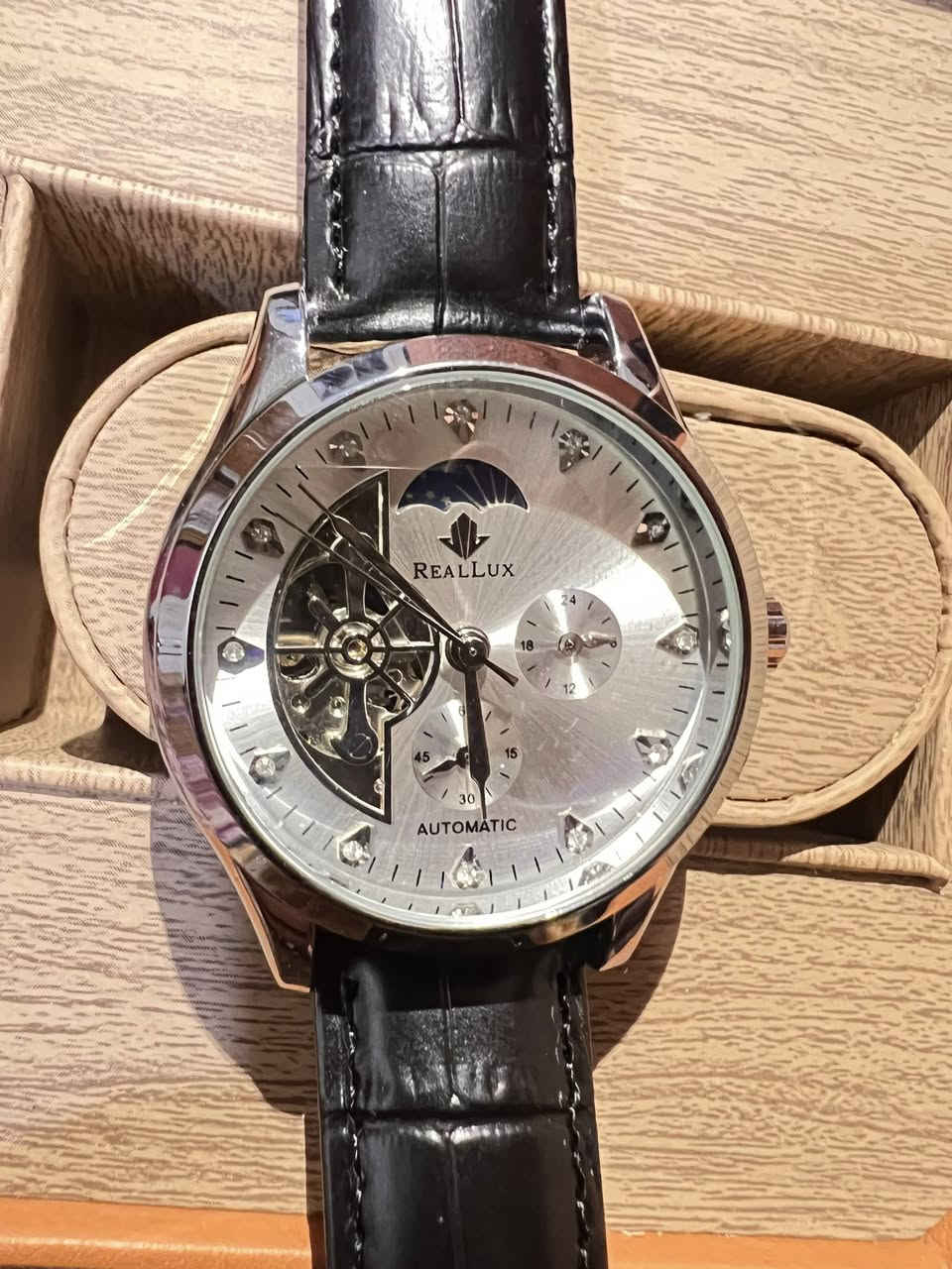 ساعه اوتماتيك تكويك مختمه فوول سعر 35 مع التوصيل


**إذا كنت صاحب هذا الإعلان وتريد حذفه لأي سبب، رجاءا أرسل رسالة إلى الدعم الفني**