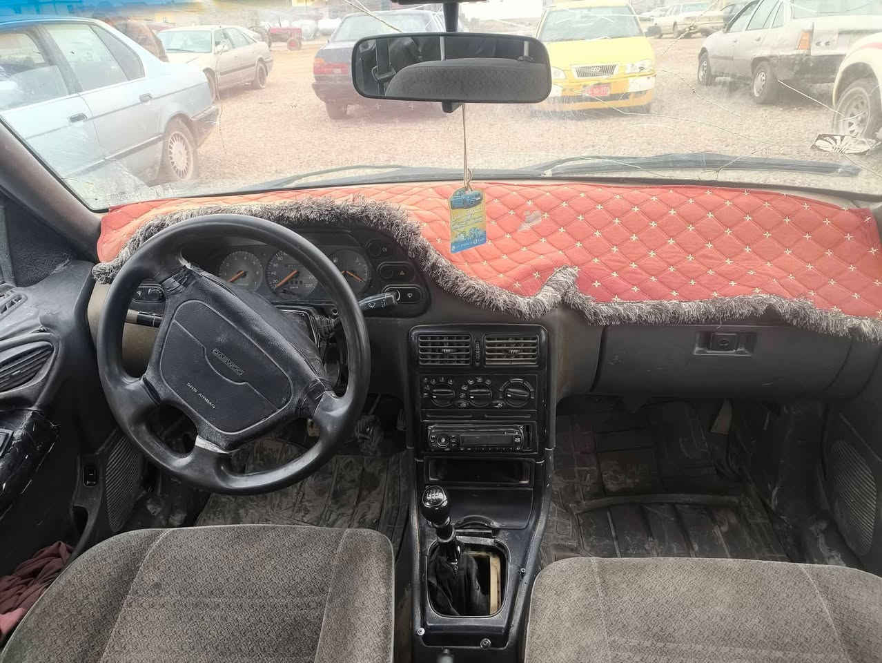 السلام عليكم للبيع دايو رقم فحص نينوى سنوية خضره كير محرك شرط حجم المحرك 18 شرط وكالة وتحويل سيارة جهازه شغل وطلع السعر 15 وبيه مجال بصيط ***********
