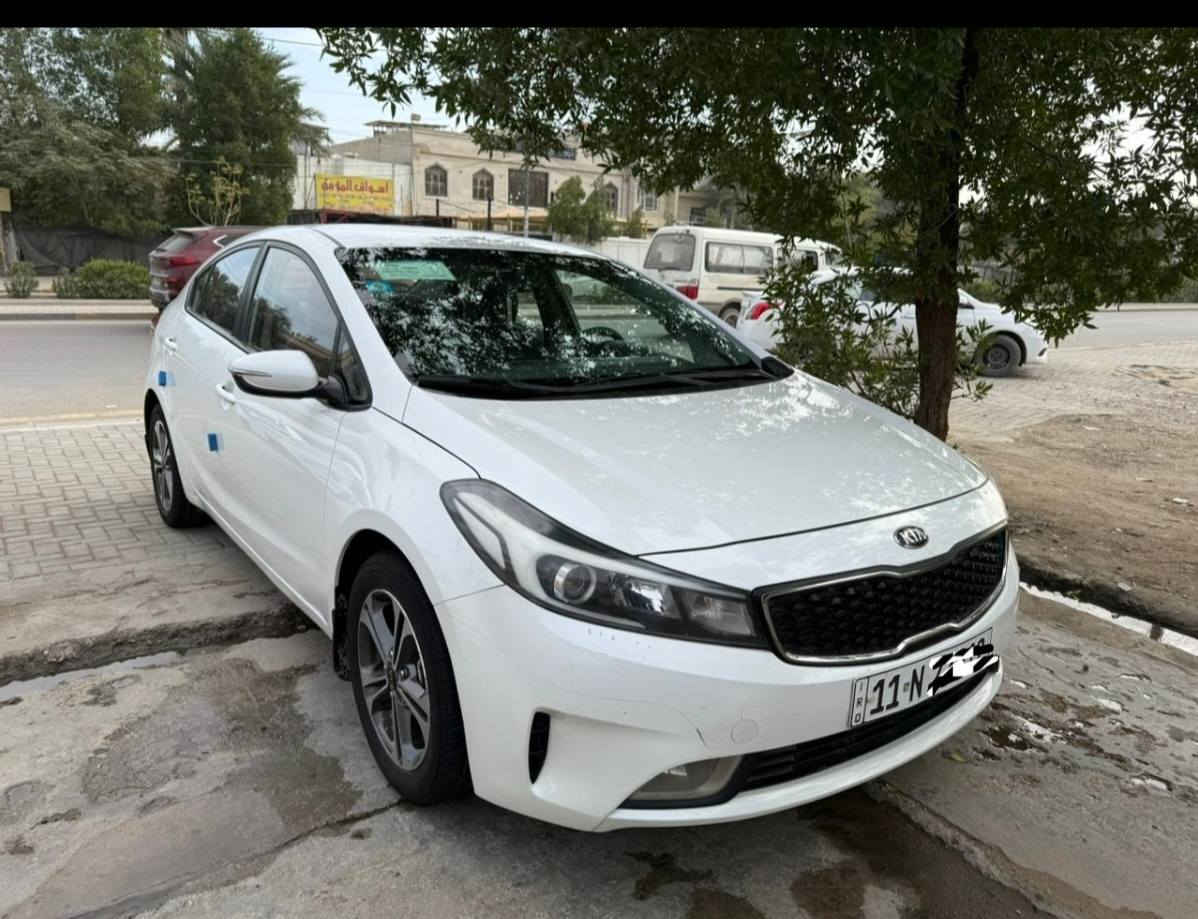 كيا سيراتو 2017 خلجيه..
مكفوله من الصبغ والتبديل والتعديل باسمي.. بغداد..
محرك 1600 دوش كفاله
شاشه وكامره دواره..
ويل كب...
السياره جاهزه وجديده من تراي ومن كشر وعلى ايدي..
وجددت سنويه وارقام كله جديد..
محرك كير تبريد برغي ممفتوح بيها..
مكاني بغداد الكرخ شارع قطر الندى قرب الاعلام...
للبيع بدون كسران يرحم والديكم السياره كلش نظيفه
....***********....
