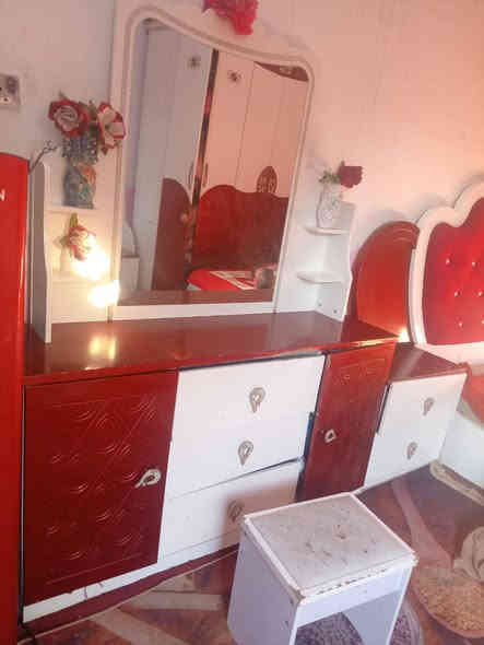 سلام عليكم  خرفت غشاب البيع سعر 200 وبيه مجال ***********
