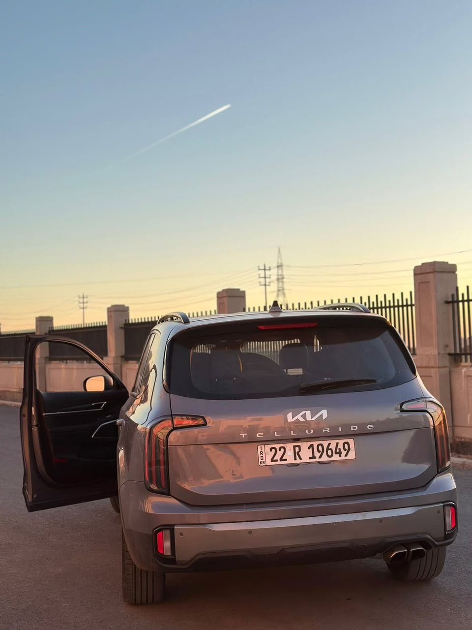 السلام عليكم اخوان للبيع تيلورايد 2023 سياره جديده اكس لاين فول مواصفات حادثه موضح بالصور وسونار ارباك دركه فقط ماشيه 35الف رقم اربيل مكاني اربيل سيدو بارك سعره 280ورقه بيها مجال للشراي  ***********اتصل وسهله
