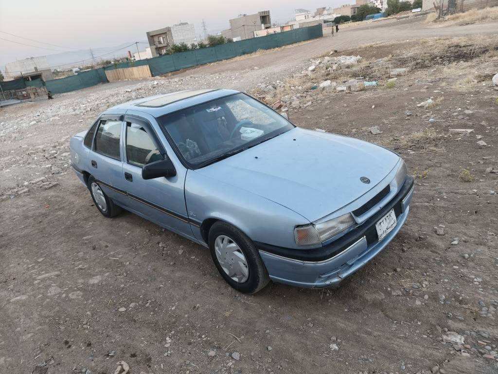 سڵاووبەرەکەتی خواتان لێ بێ.
ئۆپڵ.ڤکترا.1992.مەکینە18زۆر جوان ماوەتەوە.خیاسی نیە.بێ دەعم .بێ لێدراو.سەنەوی لەگەڵە.بەشەرت ئەوەلیات.نرخی 20گەڵا.
***********
*********** شمشمل, السليمانية
