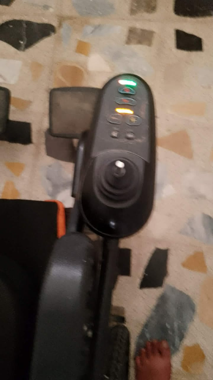 للبيع 

مستعمل بس نظيف الحجم الكبير يتحمل اوزان ثقيله

يطبك بالسياره بكل سهوله 

النجف السعر 350 الف


**إذا كنت صاحب هذا الإعلان وتريد حذفه لأي سبب، رجاءا أرسل رسالة إلى الدعم الفني**