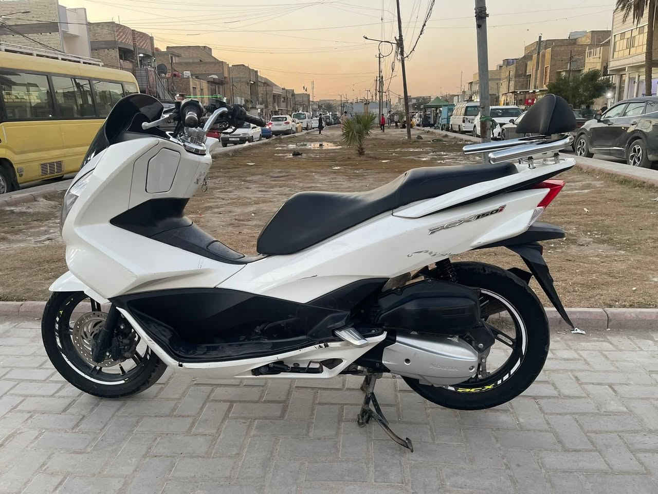 متواجد فقط ع رقم الشريحة
صار عدنة ظرف را نشيل مستعجل ع بيعته 

شباب بيسي اكس جيل الثاني مكفولة كفالة عامة ماشية 27اي فيتر جيب وگلب السعر ٤٠٠ الف السعر  ***********
