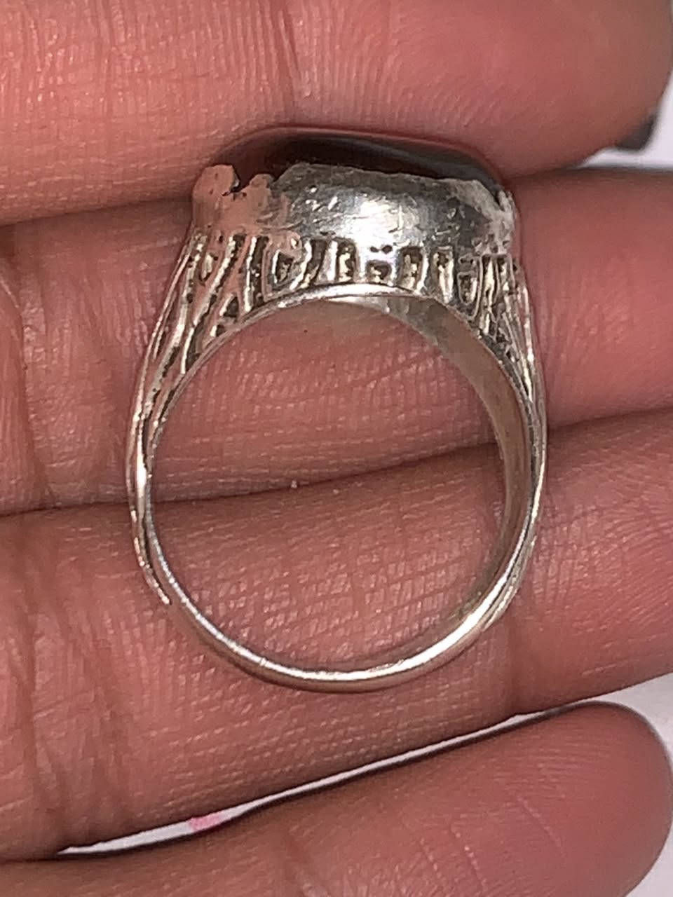 اللهم صل على محمد وآل محمد وعجل فرجهم
خاتم فضه ٩٢٥ بحجر التايكر او عين الهر كما موضح بالصوره طبيعي او مصبوغ الله اليعلم 

سعره ٤٥ الف مع التوصيل نهائي


**إذا كنت صاحب هذا الإعلان وتريد حذفه لأي سبب، رجاءا أرسل رسالة إلى الدعم الفني**