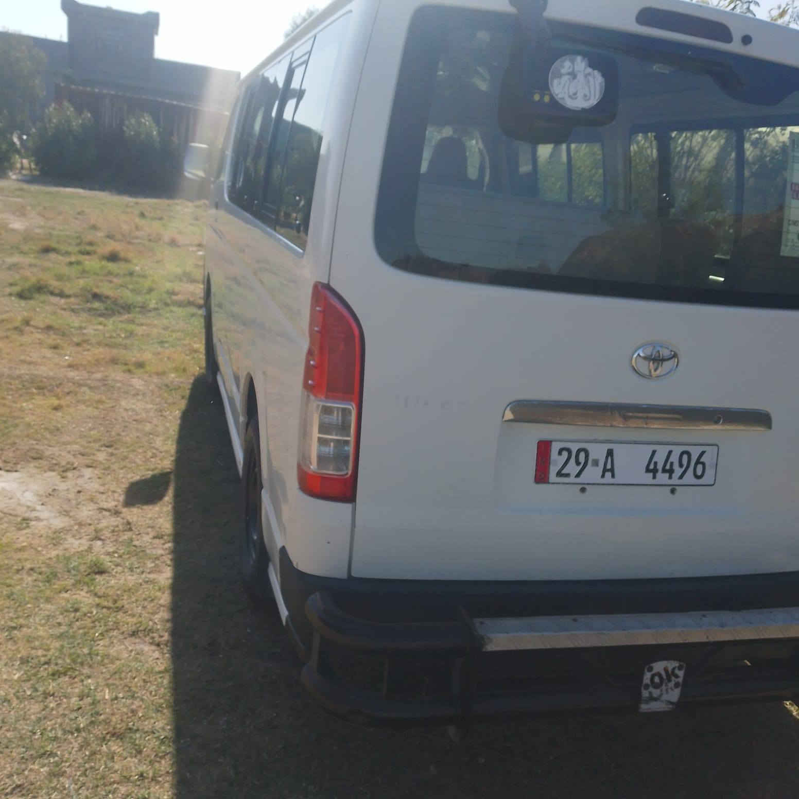 السلام عليكم تيوتا زعره موديل٩   سعر ١٥٠ رقم ***********
