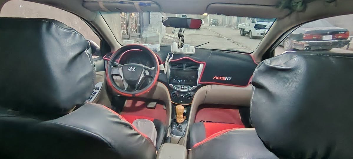 السلام عليكم
للبيع اكسنت موديل 2016  مكينه 1400 باسمي رقم نجف سنويه لل 29 صبغ عام بدون ضربه جماليه تدفئه تبريد شغال لايت زنون تخم تاير جديد كير ومكينه كفاله   حداديه 70 بالميه السعر 75 بيها مجال مكاني نجف  رقمي ***********
