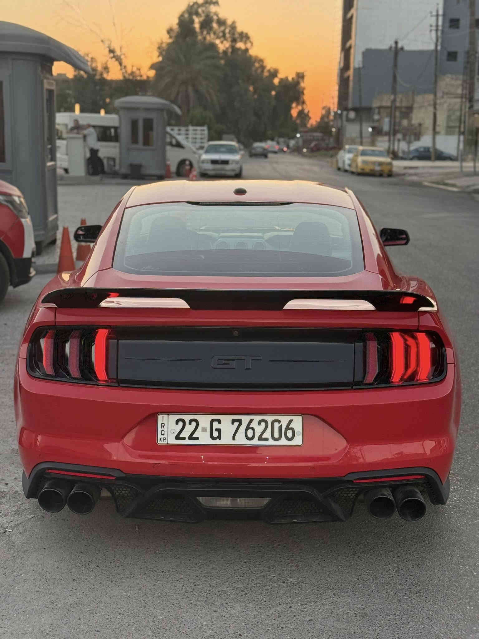 موستنك 2020 حمره 4 سلندر 2300 تيربو رقم اربيل فئة ال 55 يعني فول ماشية 71 الف ميل حادثها جاملغ و بنيد  صبغ جاملغ خلفي يسره صبغ و جاملغ يمنى خلفي و جنطه كلير من الاخير ابيعلك حزام حتى اخلص
 بدون ايرباك و شاصي السياره فول مواصفات كشنات جلد تدفئة تبريد و كهرباء ترحيب ب المري تحكم اللوان الدشبول و الداخل   و بعد مواصفات 
كاملة من كلشي و تخبل 
نقوصاتها تحتاج ترتيبات على صبغها الخارجي شوي
السعر دزلي او اتصل على الواتساب حصراً و مكان السياره بغداد
 *********** الرقم بي واتساب
