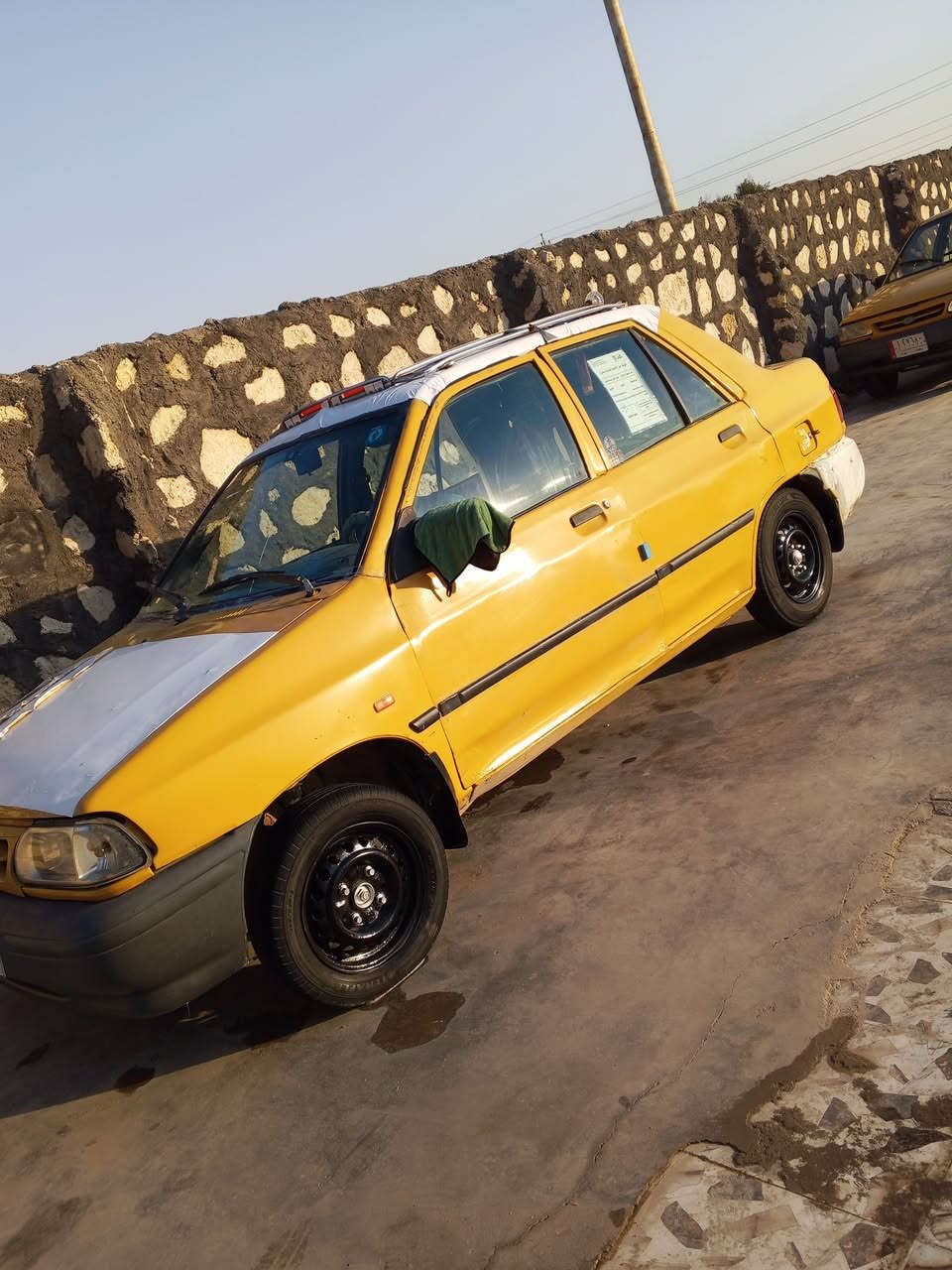 السلام عليكم شباب سايبا موديل 2015رقم مميز مصفره هيئه وغرامات ربع ماعليهه مكينه كير حداديه خير من الله شباب الكشر شوف العين مامكفول السعر 25وبيهه مجال للطيبن سنويه 31مدور شوكت مايعجبك مكان السياراه ديوانية الشراي يتصل وبي خير ويدلل ***********
