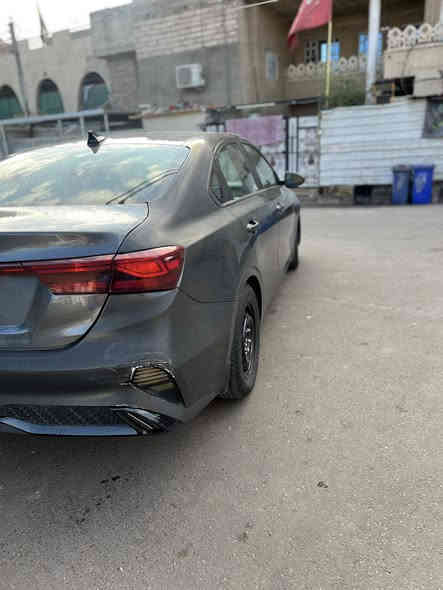 السلام عليكم
كيا فورتي
 موديل 22
رقم بغداد بسمي
ماشيه 77 ميل
لون رصاصي
محرك الفين دوش
السياره ليبل واحد حادثهه جاملغ خلفي 
صور الحادث بلمنشور
 سياره بسمي تحويل مباشر
مواصفاتهه 
اشاير مري 
رادارت اماميه 
مانع انزلاق
مود درايف
مثبت سرعه
قياده ذاتيه
تحديد مسار 
شاشه كار بلي
كامره دوران 
وتخم تاير جديد

السعر 145💲 وبيهه مجال
الهاتف ***********
مكان السياره بغداد حي العامل
