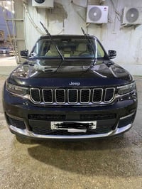 للبيع جيب كراند شيروكي Limited 2021 – 7 راكب – رقم بغداد للبيع Jeep Gr...
