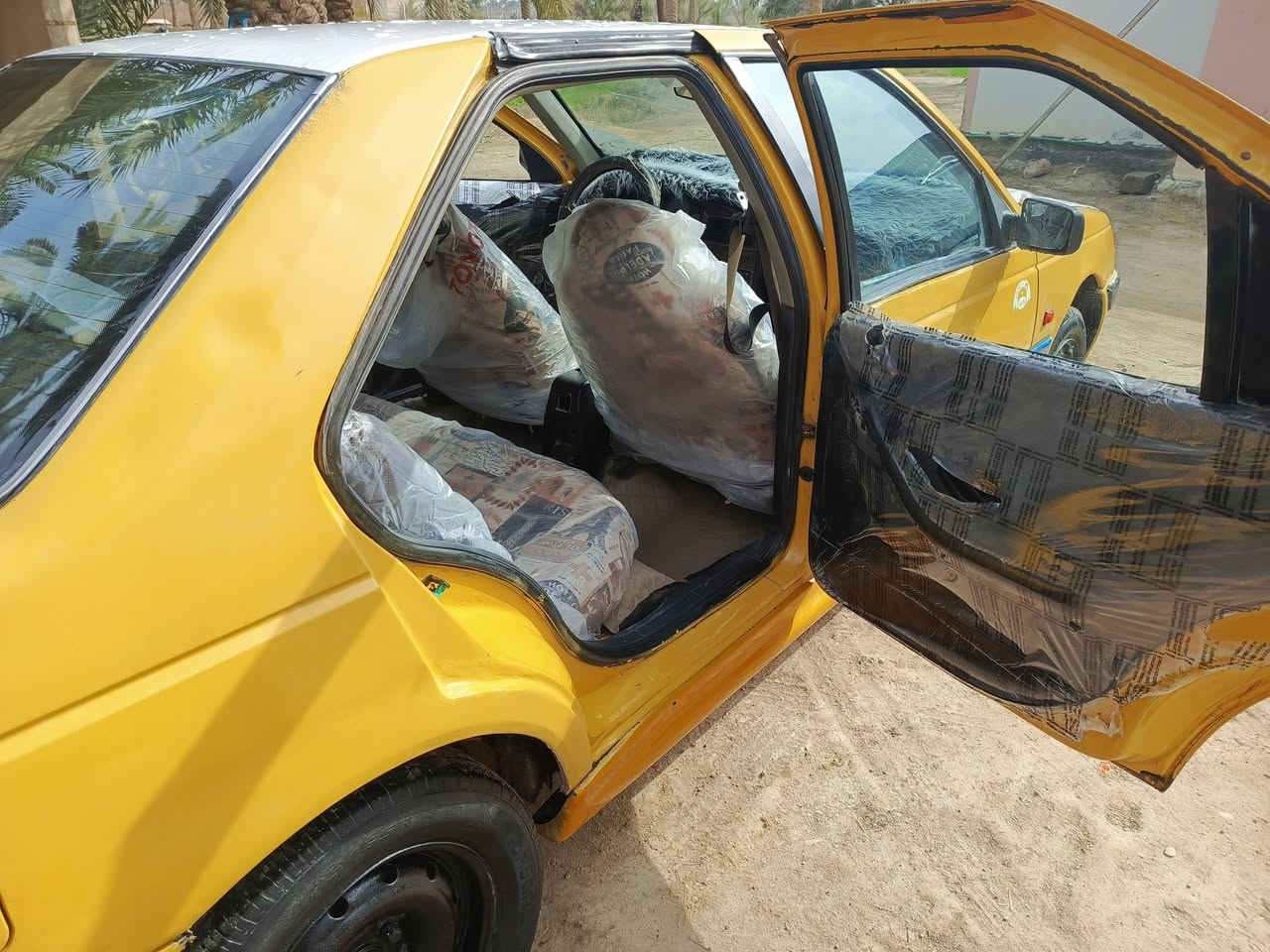 اسلام عليكم بيحو بارص 2010 رقم مثنى هيئة وغرامات وتحويل كفاله  السيارة ابيع هلموجود السعر 25 وبيه  مجال  العنوان النجف ناحية الحيره رقم الموبايل *********** بيع مستعجل
