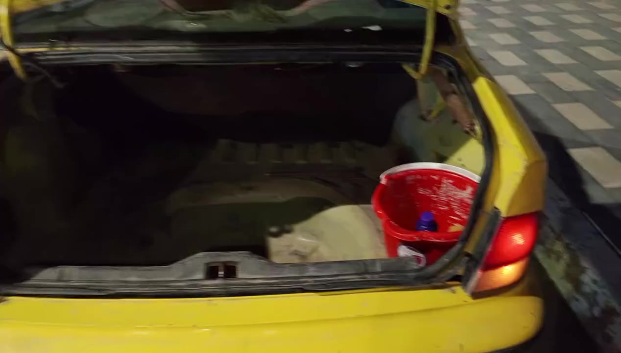 السلام عليكم سمند  كير مكينه كهربايات حداديه تخم تاير  سياره تحويل وكاله  رقم بغداد الماني سياره شوفت عينك مكاني بغداد  شراي يخابر السعر 16 الشراي يخابر *********** بي واتساب هم
