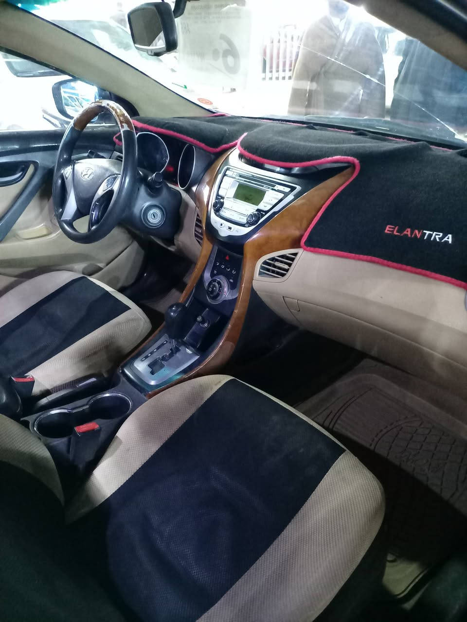 سلام عليكم شباب للبيع سياره النترا مضلع 2013 فول عده الفتحه بيها فقط بنيد مصبوغ بلا دواخل محرك 1800 رقم اربيل دولي الجديد اشاير مري تبريد تدفائه شغال تحكم ستيرن جهتين مكاني نجف السعر 116 وبيها مجال


**إذا كنت صاحب هذا الإعلان وتريد حذفه لأي سبب، رجاءا أرسل رسالة إلى الدعم الفني**