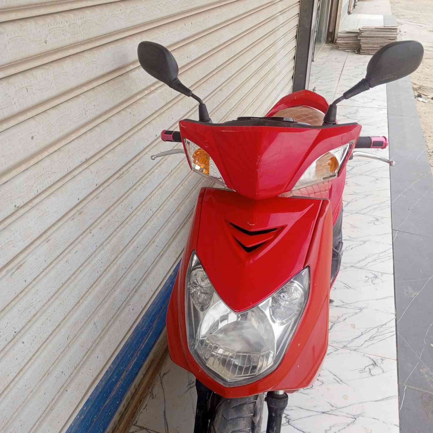 سلام عليكم.... مكلف بلنشر
دراجة سكنس (فحل )  🛵 للبيع
دراجة شلعه معدل كهربائيات كلهه شغاله 
دراجة جديده  بلادية نوزل 
أي نقص مابيهة
جيب فيتر وتعال افحص
العنوان ناصرية مركز  الاستفسار الاتصال على الرقم 📞 ***********
