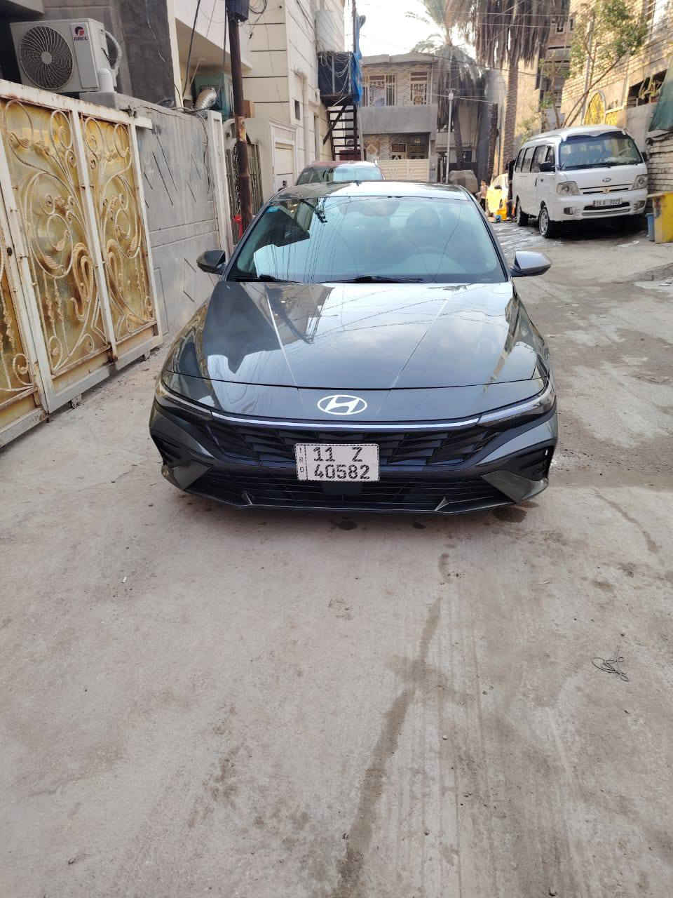 السلام عليكم 
للبيع 
النترا 2024  وارد امريكي هايبرد بلو 
دخول جديد قبل اسبوعين ترقمت
 رقم بغداد 
(( صور الحادث بالمنشور )) 
بدون ايرباك
 بدون دواخل
 بدون شواصي
 بدون لغود 
مواصفات //
بصمة تشغيل وابواب
شاشه كبيره متصل ديجتل 
لد بلدشبول متغير
لايت زنن بلادي 3 عدسات
كار بلي  رادار امامي ورادار خلفي
ورادار جانبي تحديد مسار
قياده ذاتيه تنبيه خروج عند المسار
ويل كب لد نهاري
 فول تحكم ستيرن
___________________
العنوان. الدورة
للاستفسار :- ***********
متوفر واتس اب 
السعر  158وبيهة مجال بسيط
