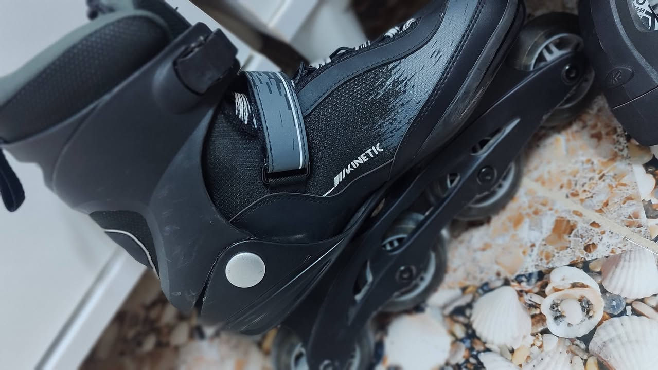 سكيت ماركه معروفه K2 نضافه ٩٥ بل ١٠٠  للبيع قياس ٤٢ و ٤٣ 
الي يحب بشتري يخابر على هذا الرقم ***********
