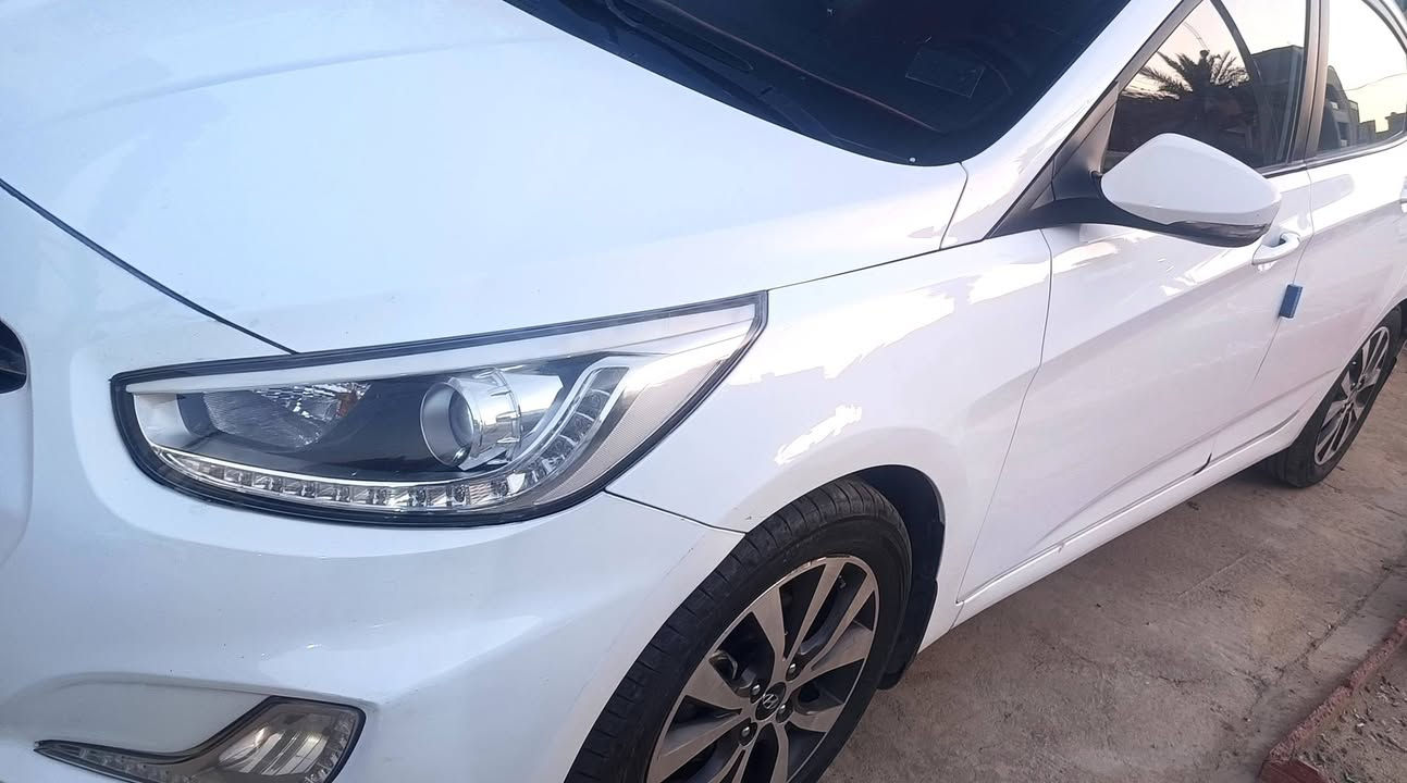 اكسنت 2017
1600 دوش 
كير ومحرك مكفول 
سياره دوشمه جديده بيها داش كام امامي خلفي وتسجيل صوت والسونار بصور اليوم مسوي 
100 $ 
مكان حي الجهاد 
***********
